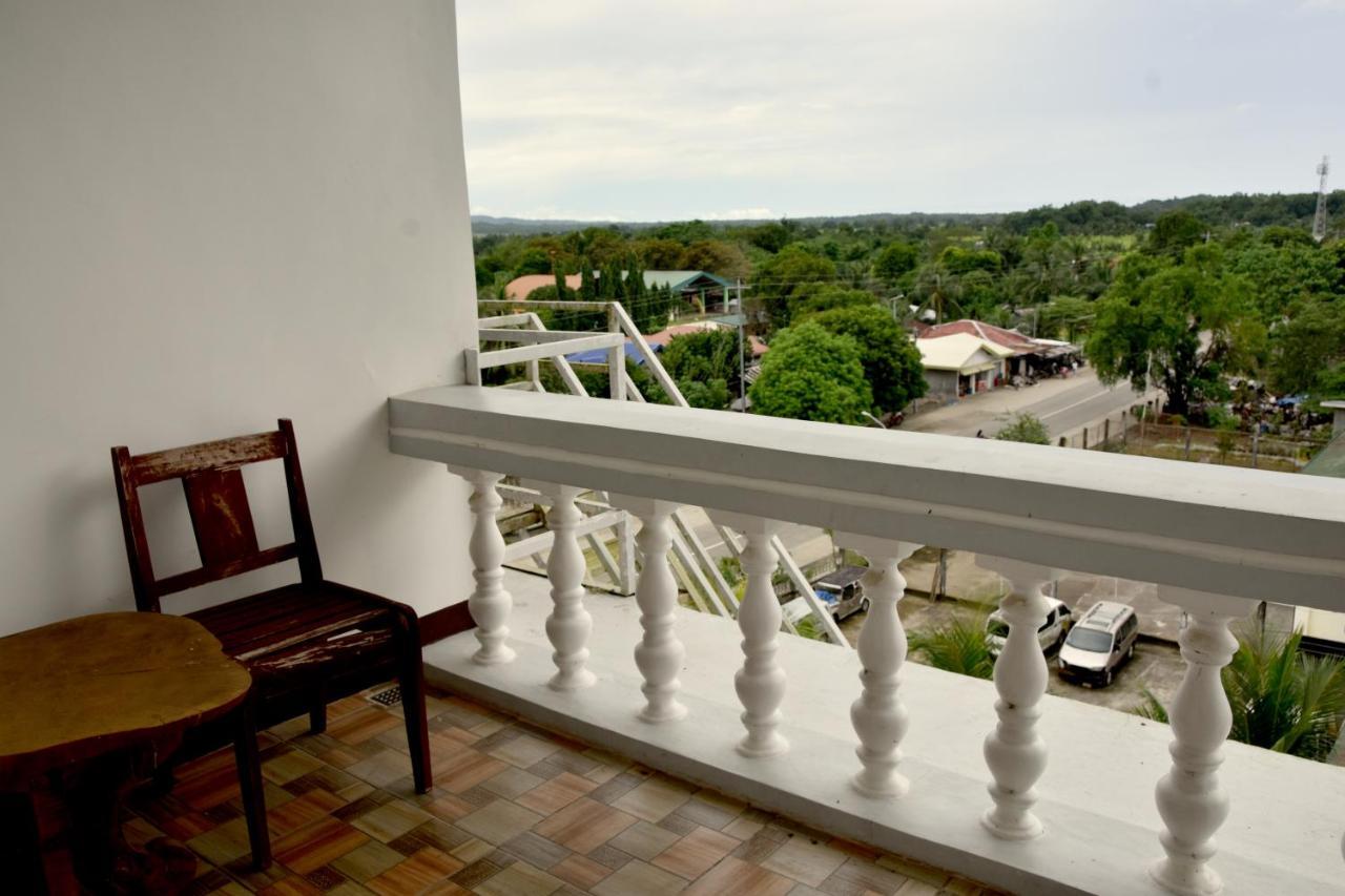 Isla De Oro Hotel Mamburao エクステリア 写真